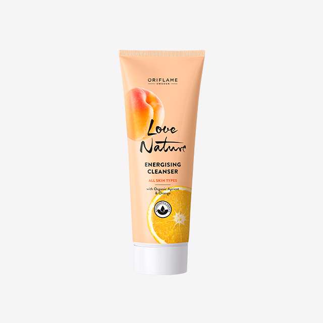 Energizing Cleanser with Organic Apricot & Orange